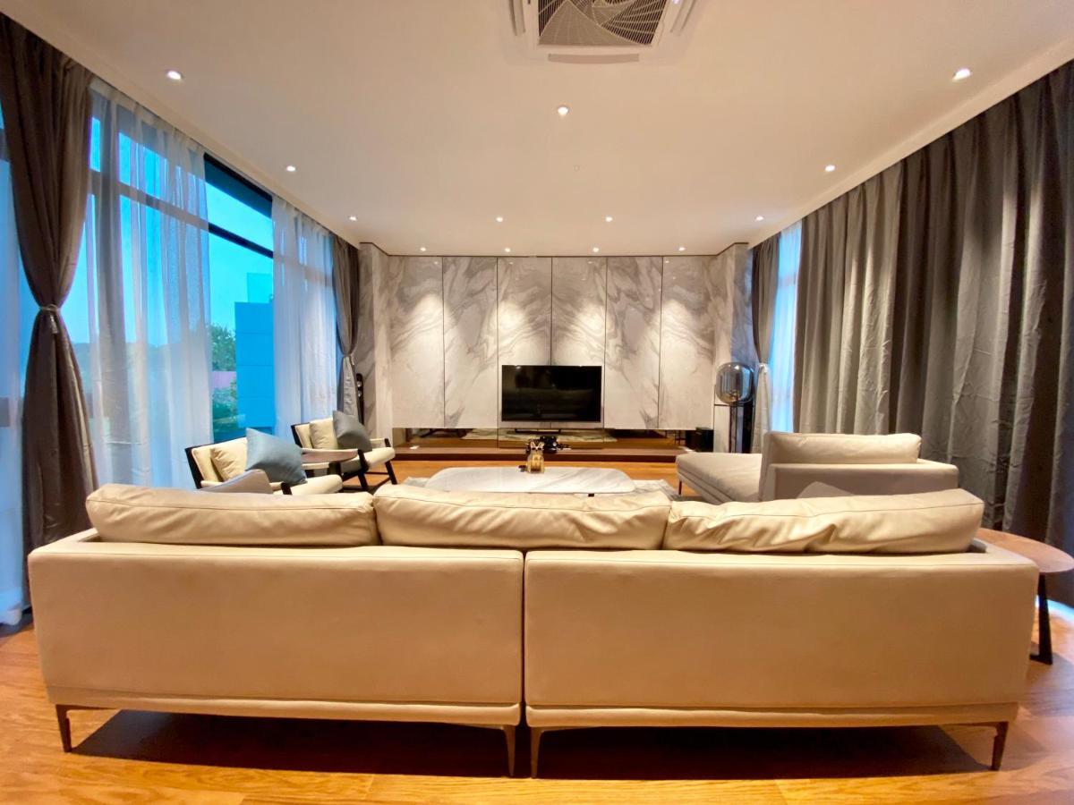 Molly Luxury Private Pool Bungalow茉莉的家豪华私人泳池别墅 Pantai Cenang  Exterior foto
